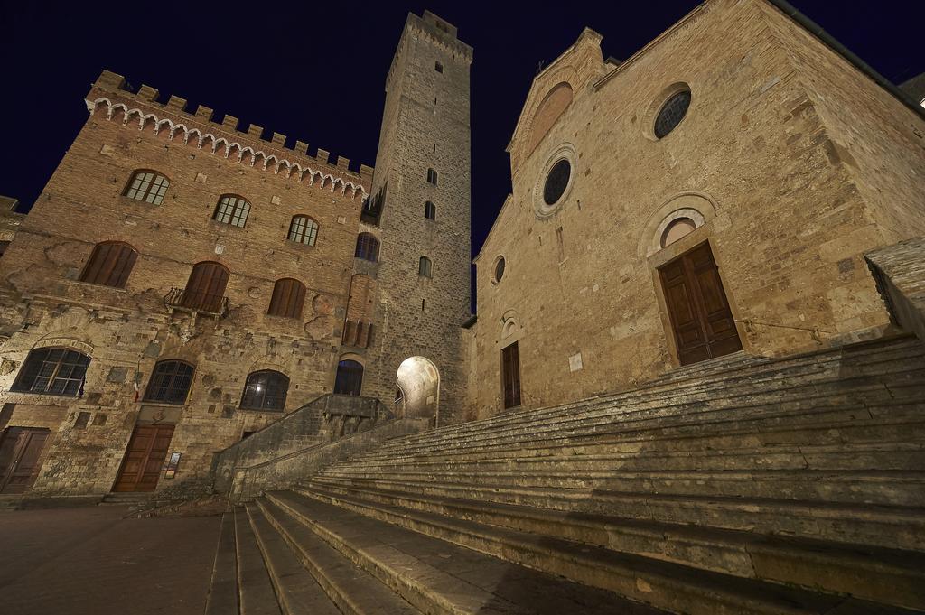 Agriturismo I Pini Сан-Джиминьяно Экстерьер фото