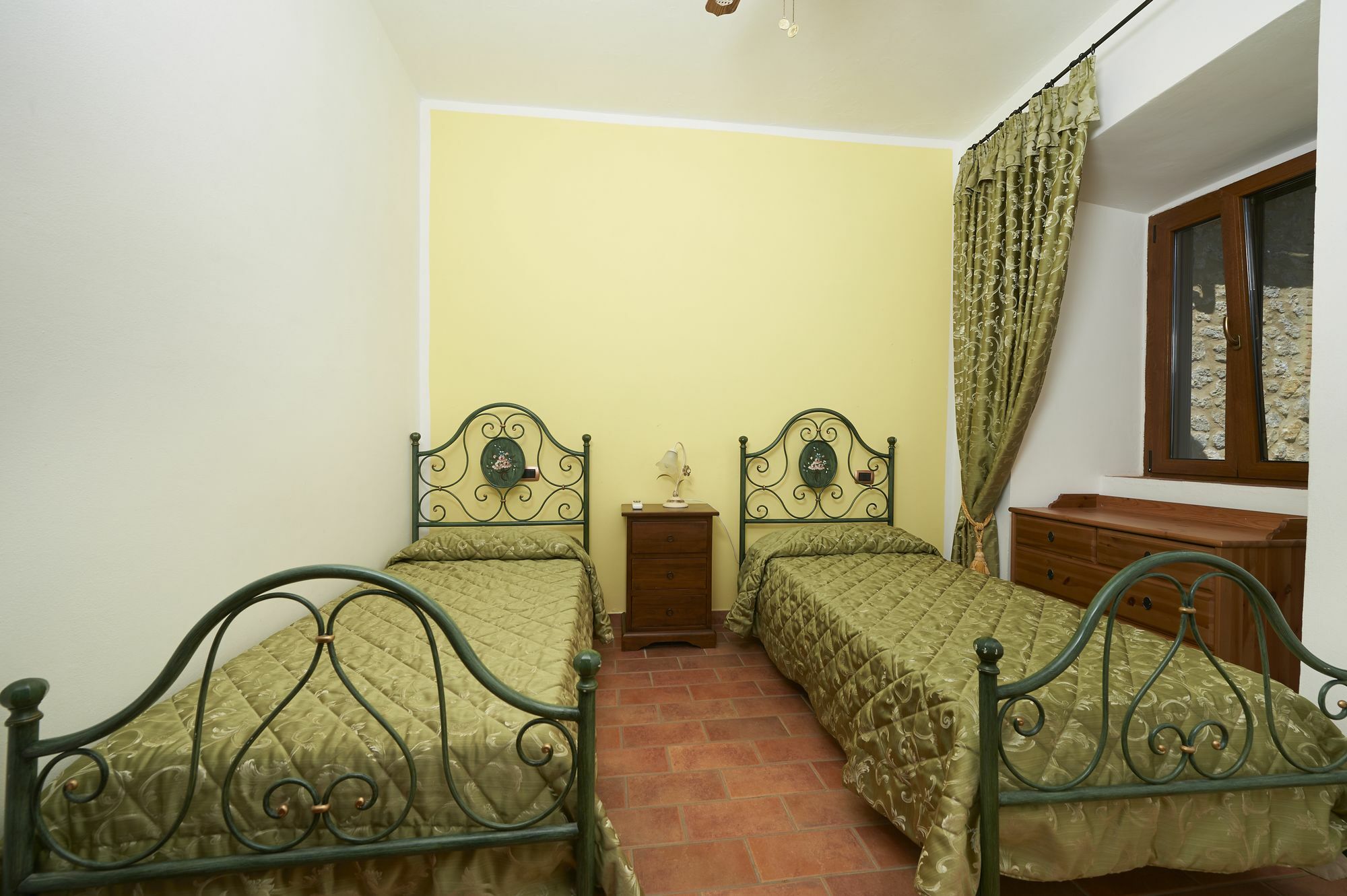 Agriturismo I Pini Сан-Джиминьяно Экстерьер фото